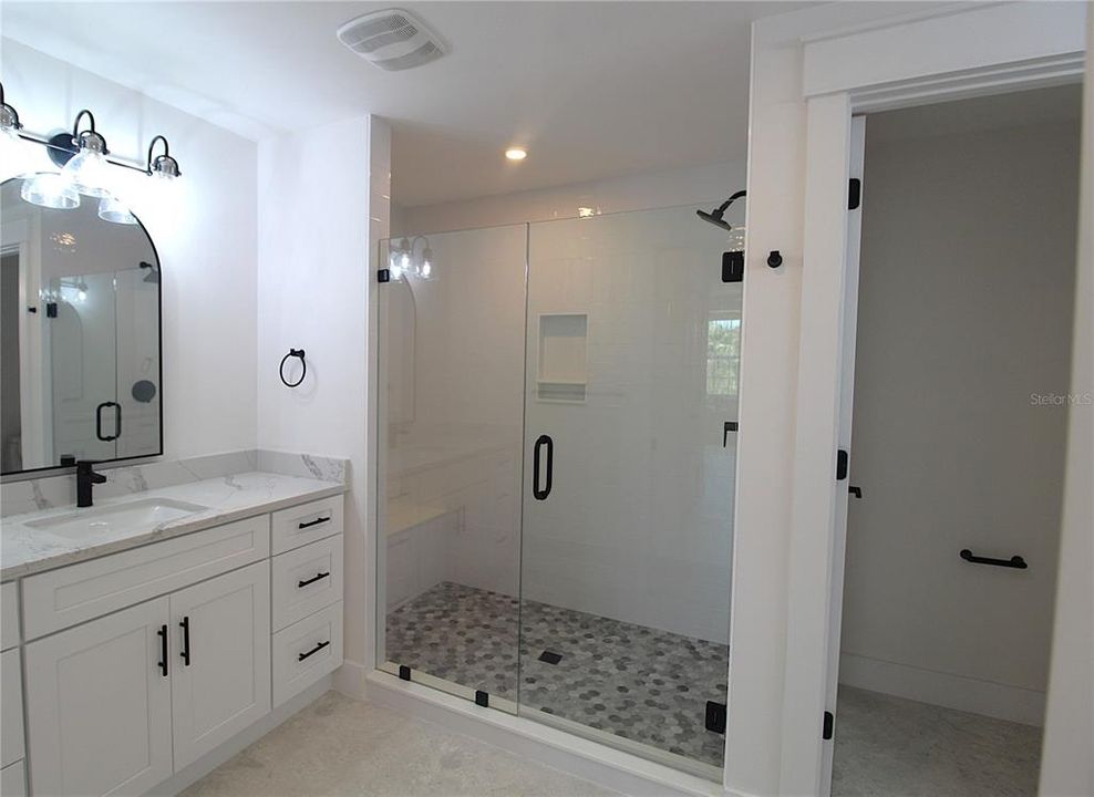 For Rent: $3,775 (3 beds, 2 baths, 2168 Square Feet)