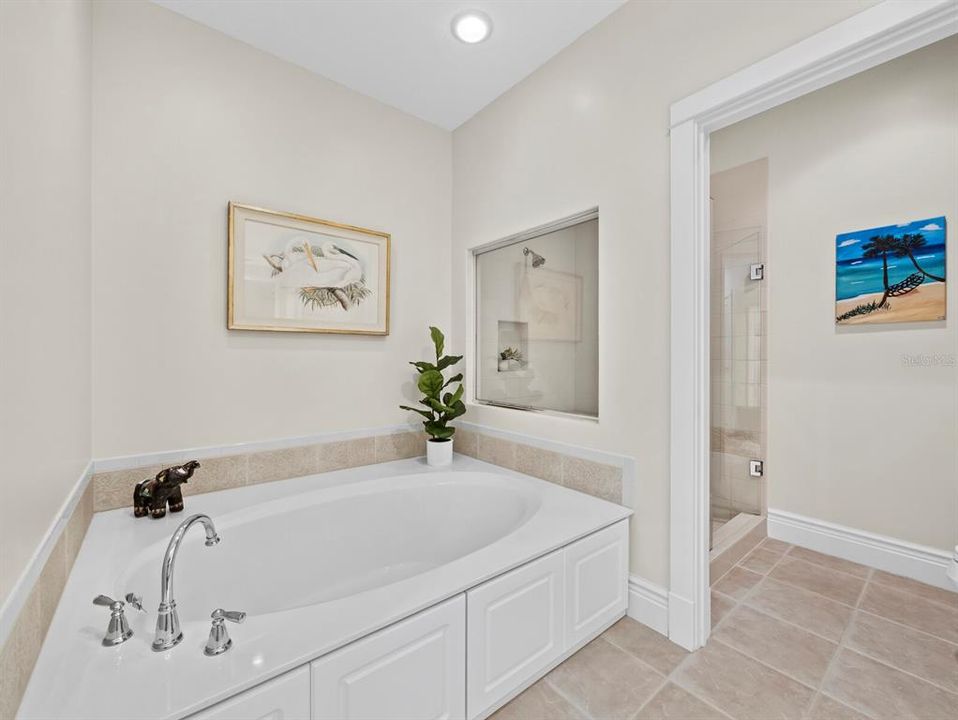 En Venta: $3,750,000 (3 camas, 3 baños, 2666 Pies cuadrados)