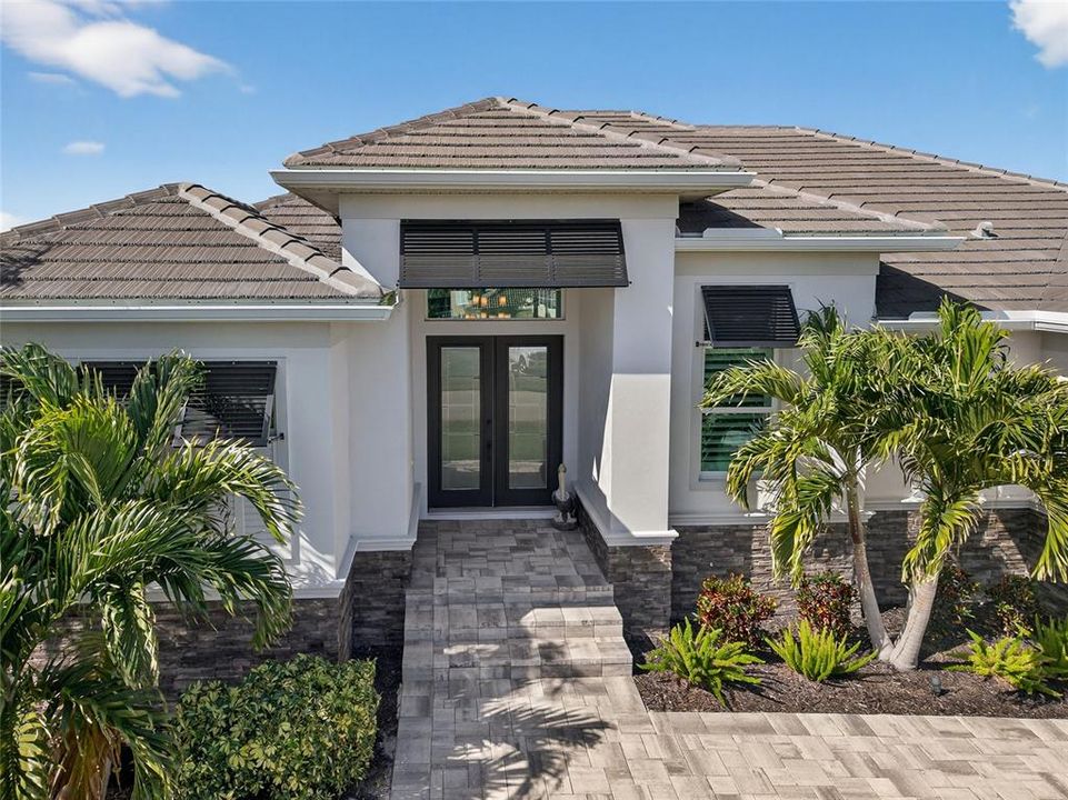 Activo con contrato: $1,065,000 (3 camas, 2 baños, 2308 Pies cuadrados)