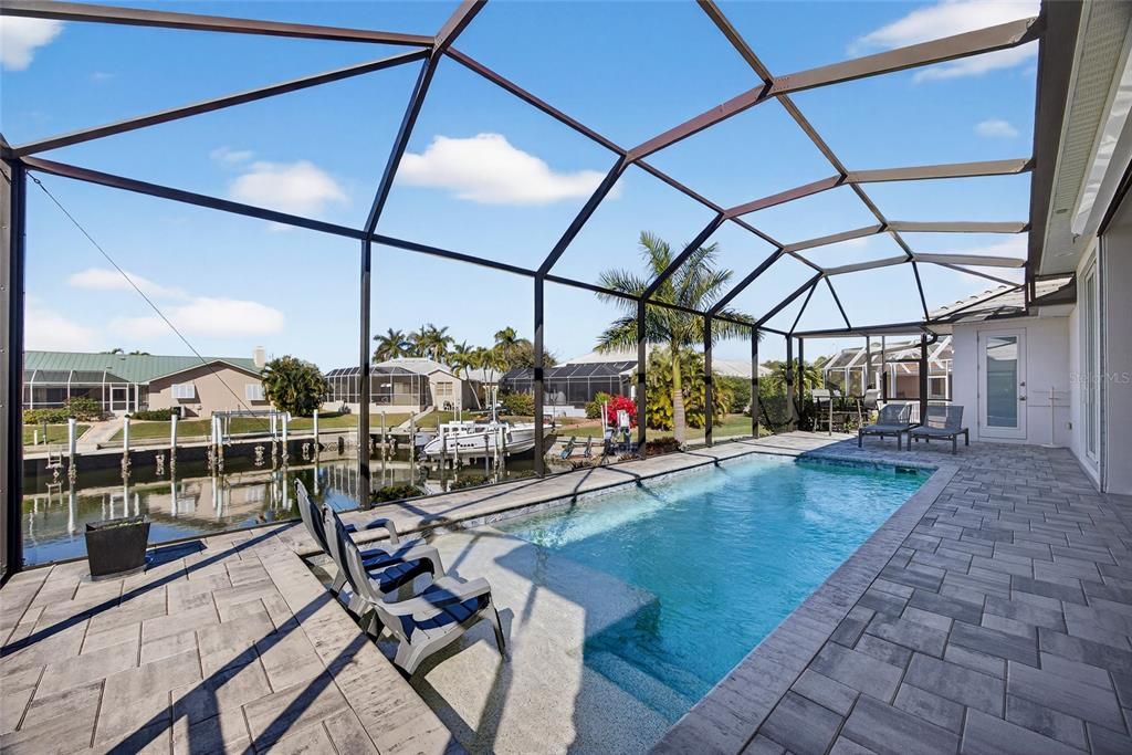 Activo con contrato: $1,065,000 (3 camas, 2 baños, 2308 Pies cuadrados)
