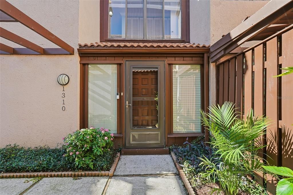 En Venta: $288,000 (2 camas, 2 baños, 994 Pies cuadrados)
