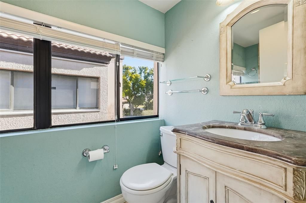 En Venta: $288,000 (2 camas, 2 baños, 994 Pies cuadrados)