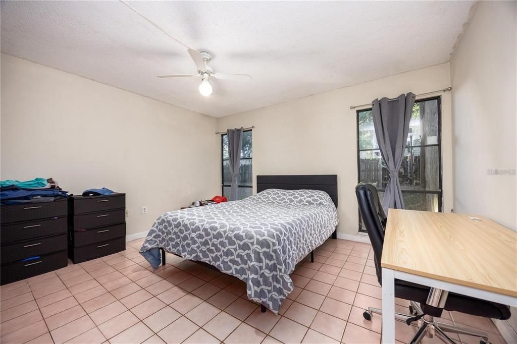 For Sale: $87,500 (2 beds, 1 baths, 876 Square Feet)