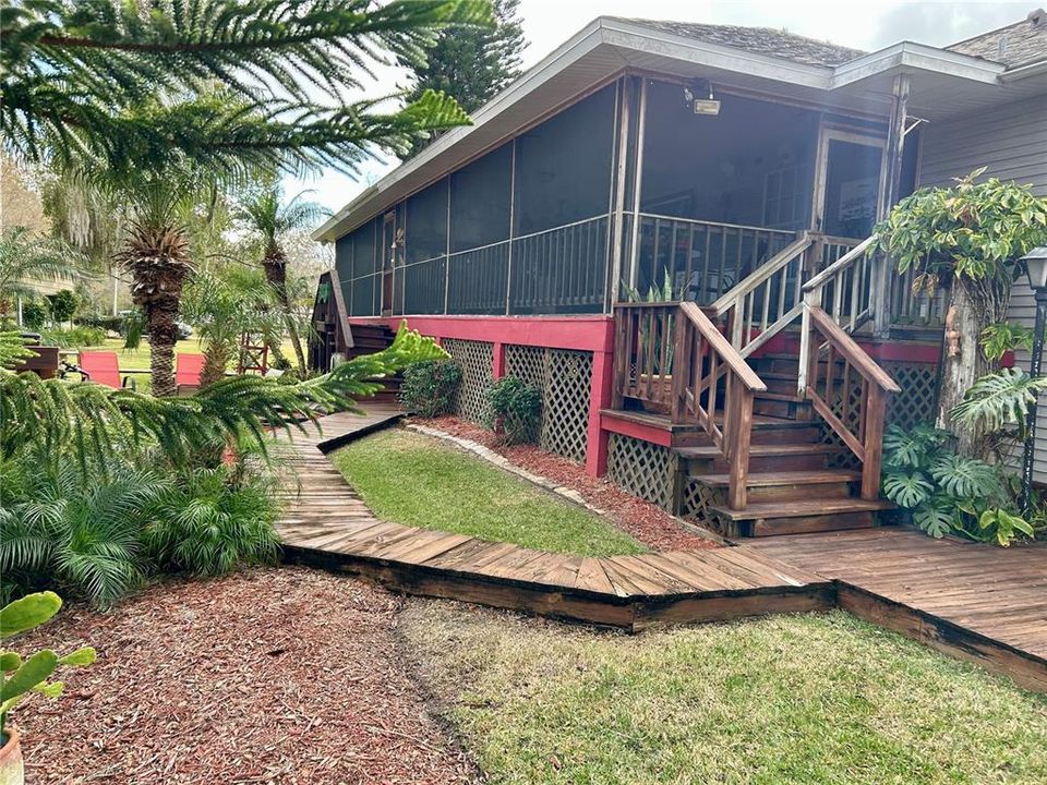 For Sale: $629,000 (3 beds, 2 baths, 1416 Square Feet)