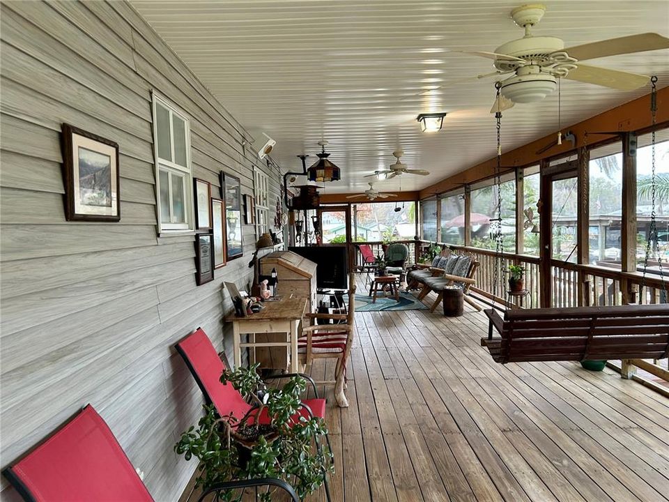 For Sale: $629,000 (3 beds, 2 baths, 1416 Square Feet)