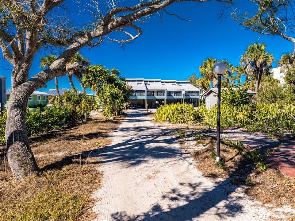 На продажу: $925,000 (3 спален, 2 ванн, 1414 Квадратных фут)