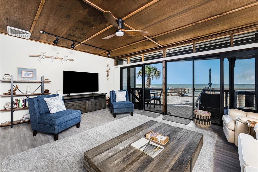 На продажу: $925,000 (3 спален, 2 ванн, 1414 Квадратных фут)