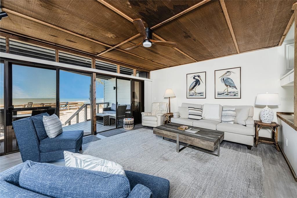 На продажу: $925,000 (3 спален, 2 ванн, 1414 Квадратных фут)