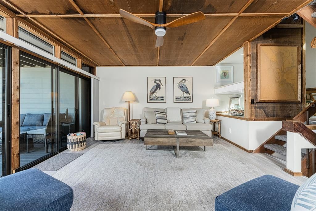 На продажу: $925,000 (3 спален, 2 ванн, 1414 Квадратных фут)