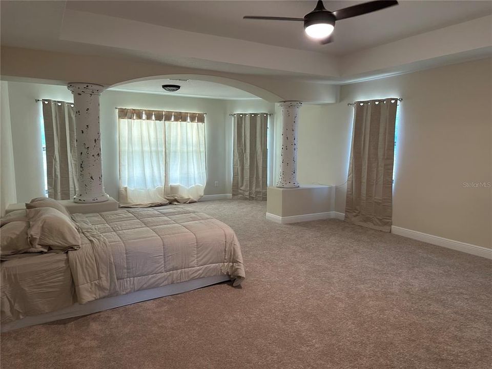 For Rent: $3,750 (4 beds, 3 baths, 3543 Square Feet)