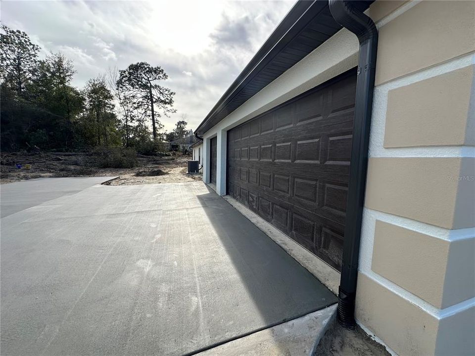 For Rent: $3,750 (4 beds, 3 baths, 3543 Square Feet)