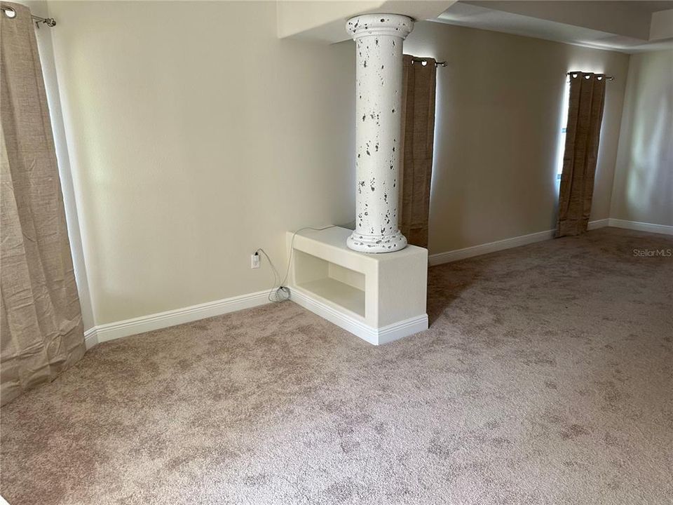 For Rent: $3,750 (4 beds, 3 baths, 3543 Square Feet)