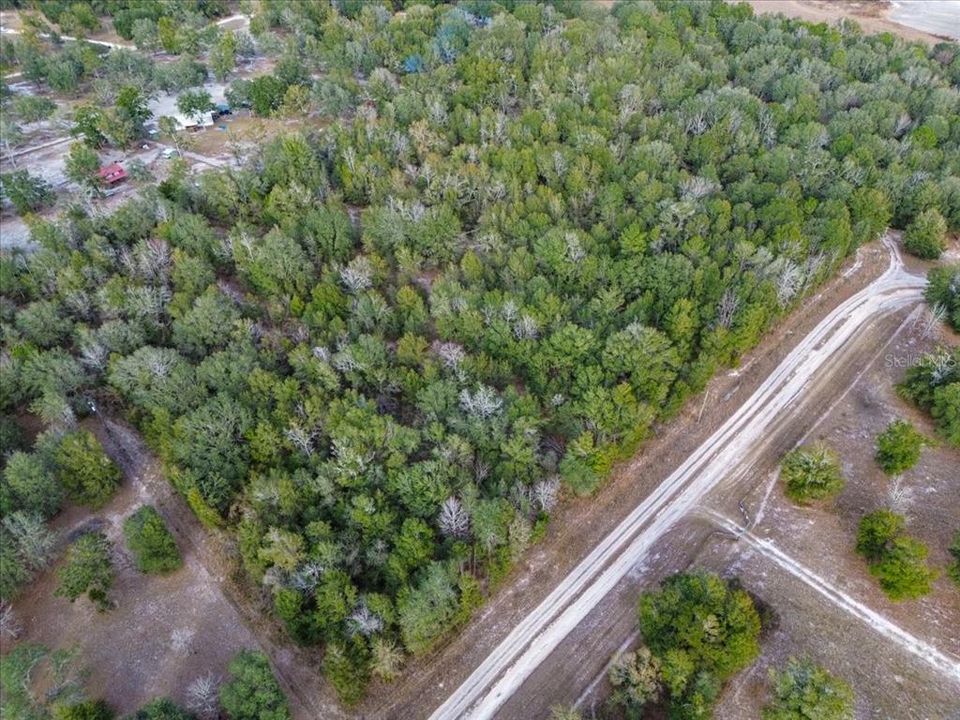 На продажу: $139,900 (10.03 acres)