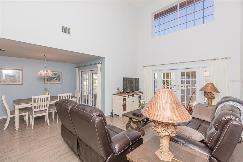 For Sale: $495,000 (3 beds, 2 baths, 1909 Square Feet)