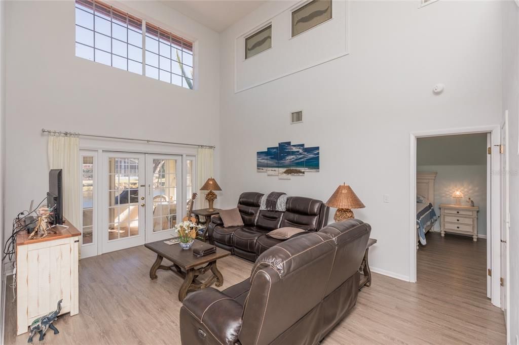 For Sale: $495,000 (3 beds, 2 baths, 1909 Square Feet)