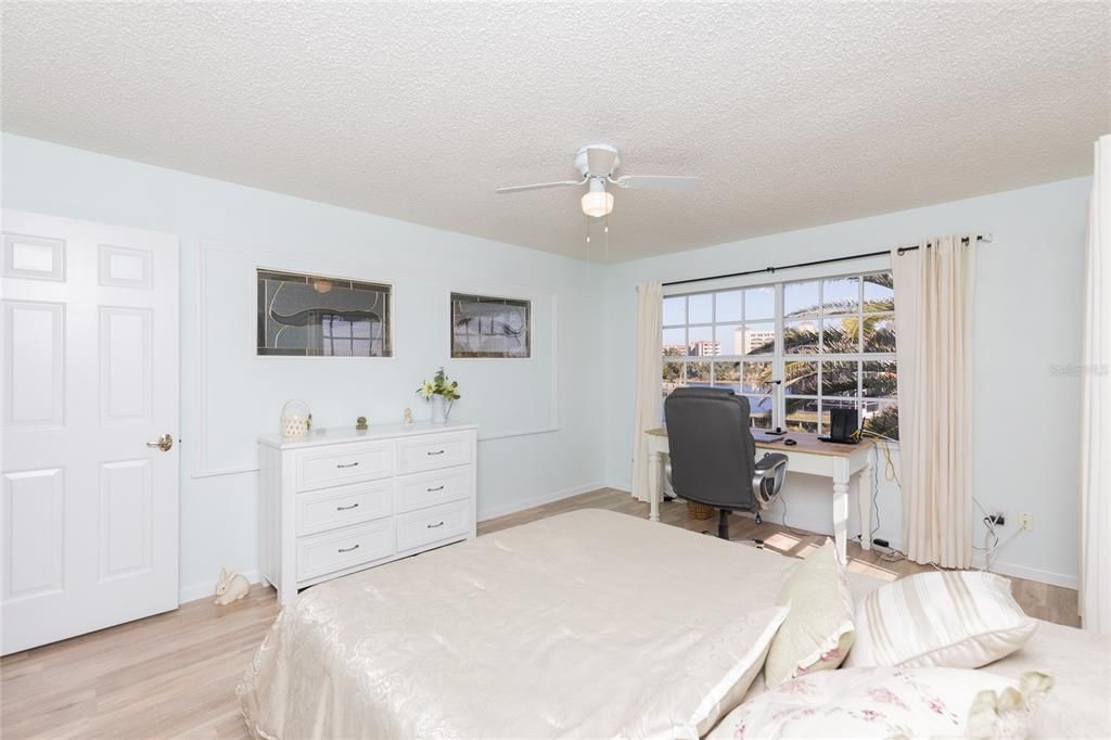 For Sale: $495,000 (3 beds, 2 baths, 1909 Square Feet)