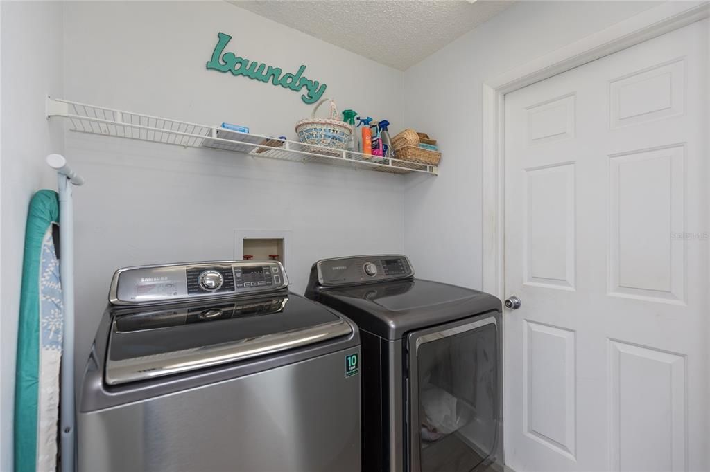 For Sale: $495,000 (3 beds, 2 baths, 1909 Square Feet)