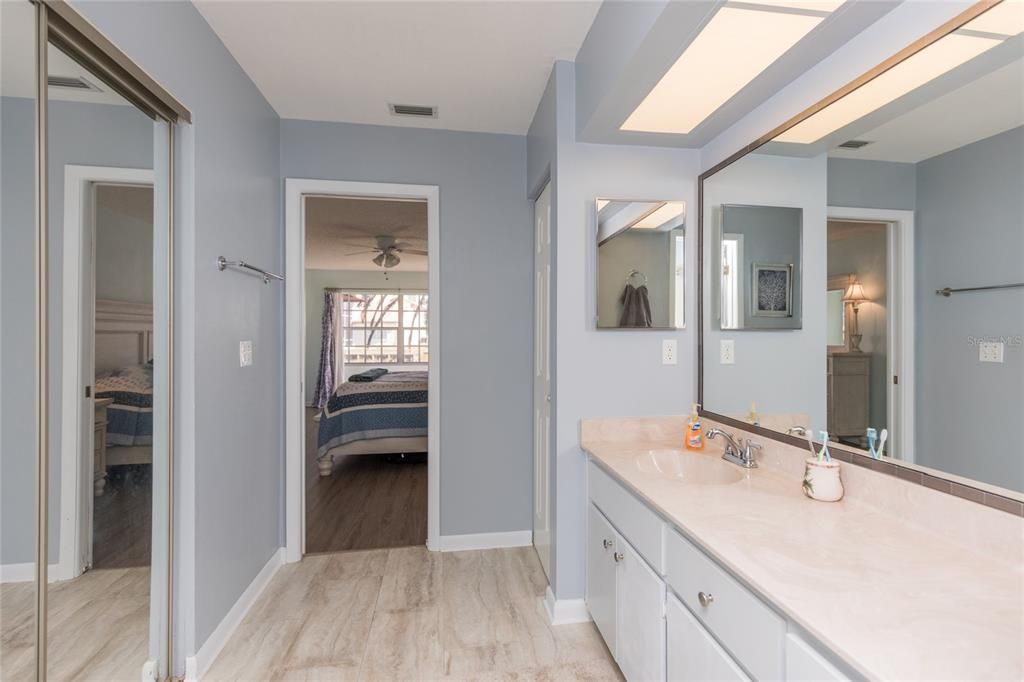 For Sale: $495,000 (3 beds, 2 baths, 1909 Square Feet)