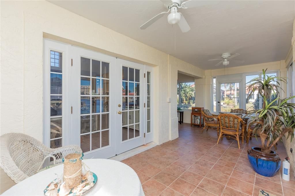 For Sale: $495,000 (3 beds, 2 baths, 1909 Square Feet)