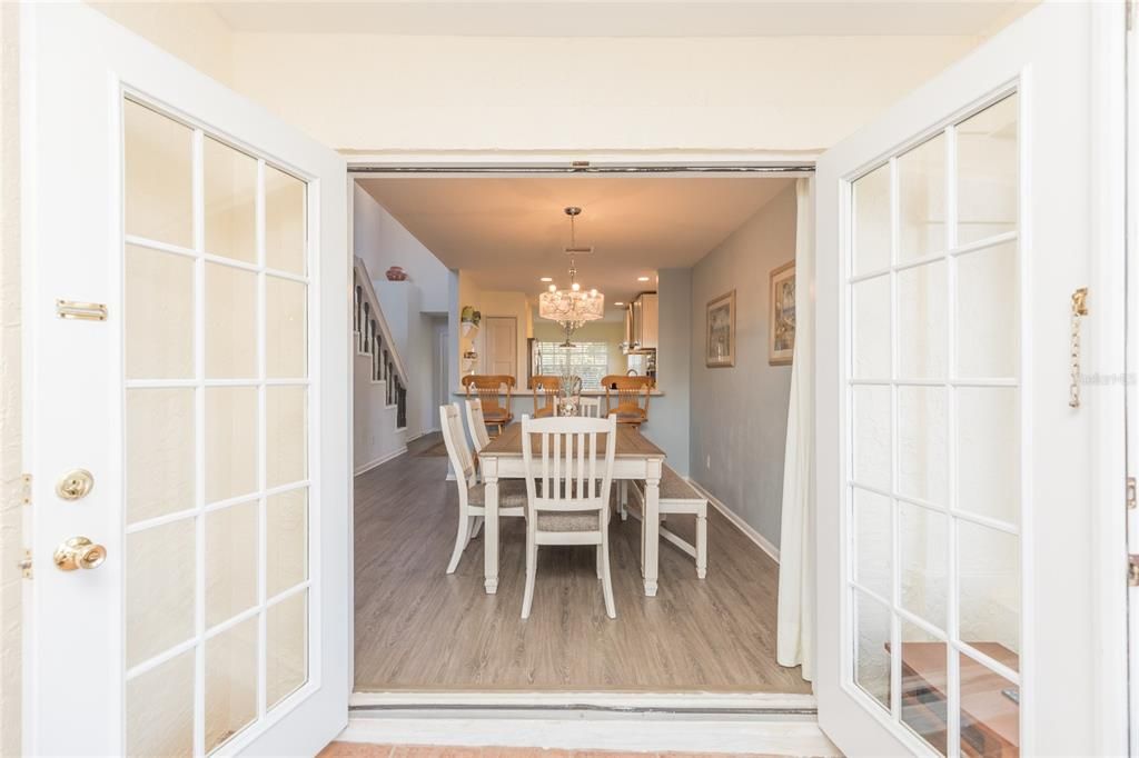 For Sale: $495,000 (3 beds, 2 baths, 1909 Square Feet)