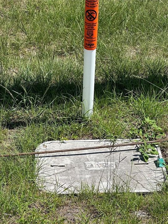 待售: $6,500,000 (21.09 acres)