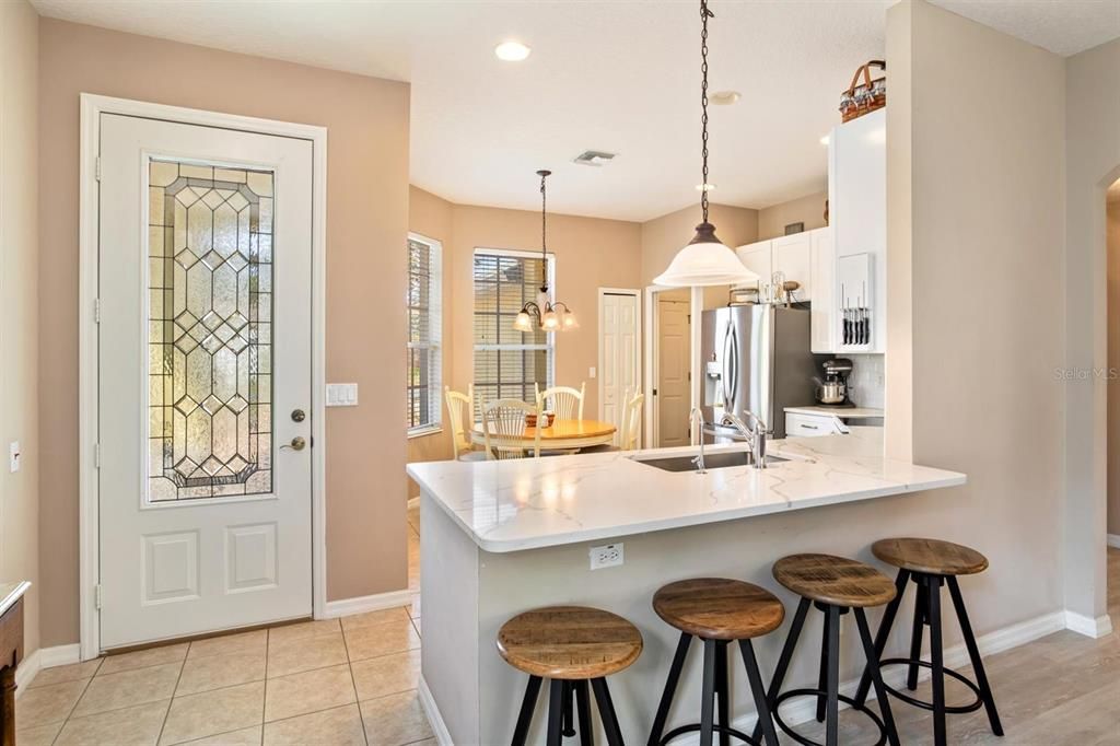 For Sale: $271,000 (3 beds, 2 baths, 1469 Square Feet)