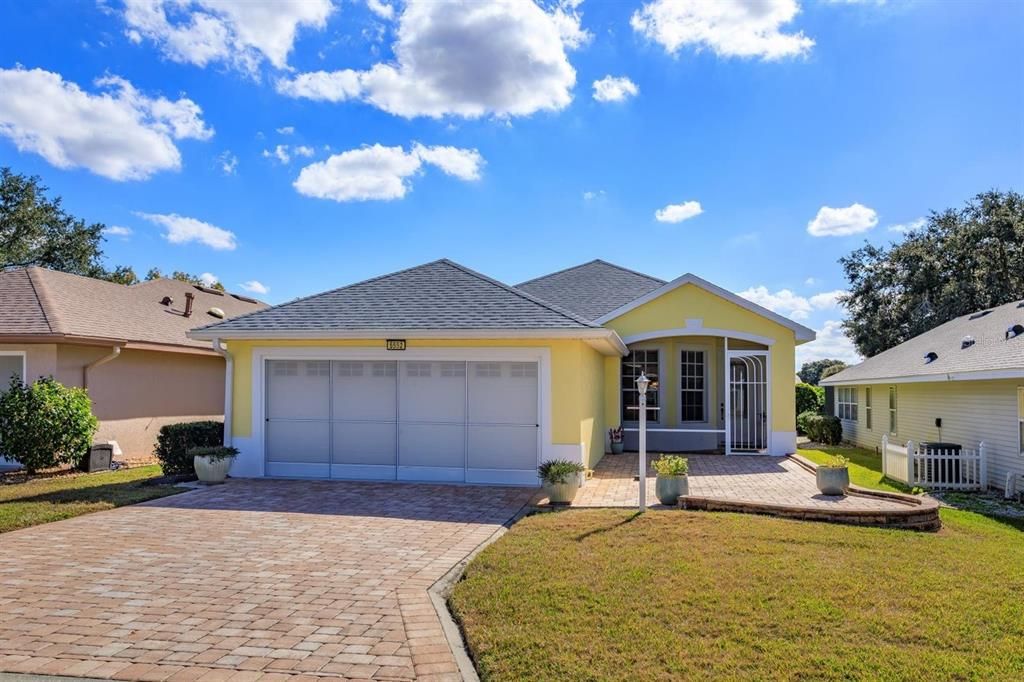 For Sale: $271,000 (3 beds, 2 baths, 1469 Square Feet)