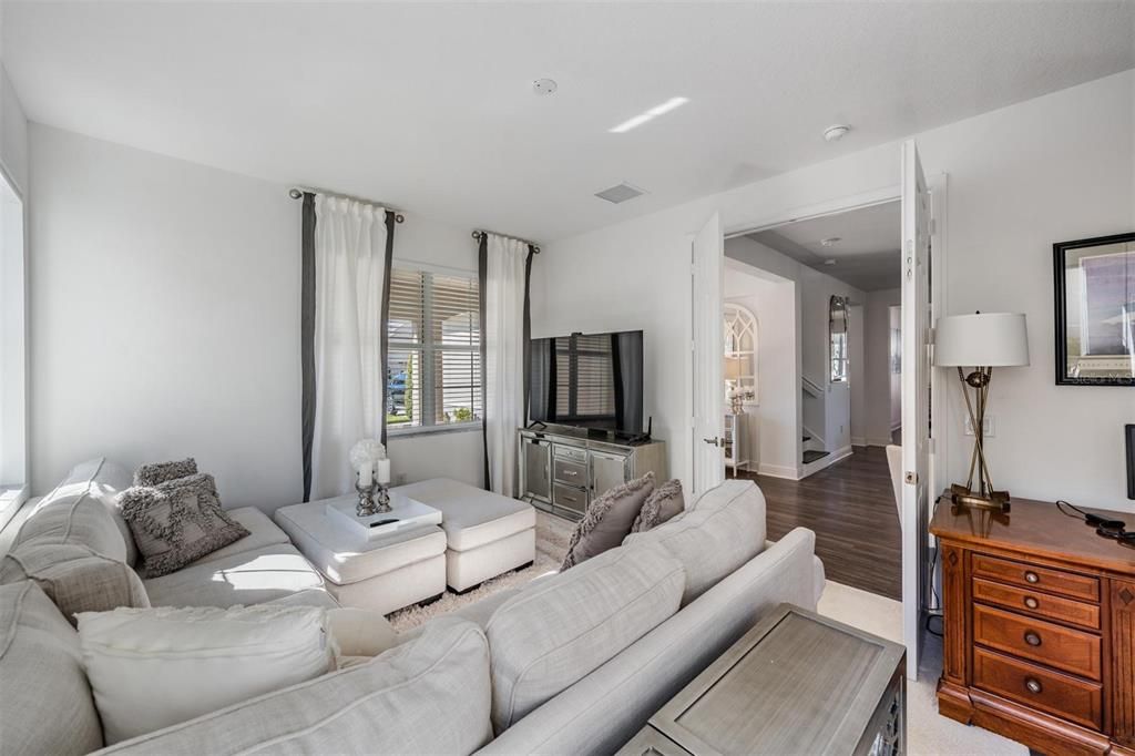 Activo con contrato: $659,900 (5 camas, 4 baños, 3663 Pies cuadrados)