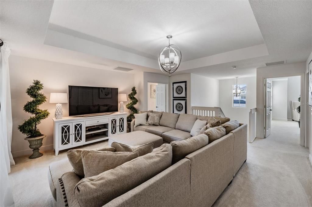 Activo con contrato: $659,900 (5 camas, 4 baños, 3663 Pies cuadrados)