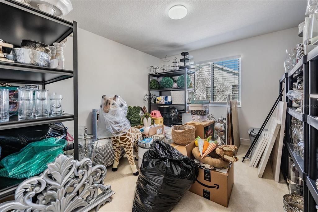 Activo con contrato: $659,900 (5 camas, 4 baños, 3663 Pies cuadrados)