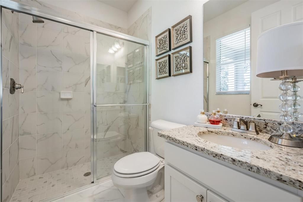 Activo con contrato: $659,900 (5 camas, 4 baños, 3663 Pies cuadrados)