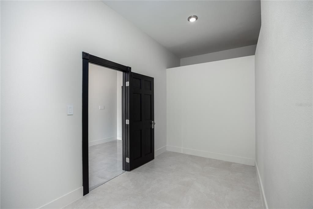 For Sale: $790,000 (4 beds, 3 baths, 5160 Square Feet)