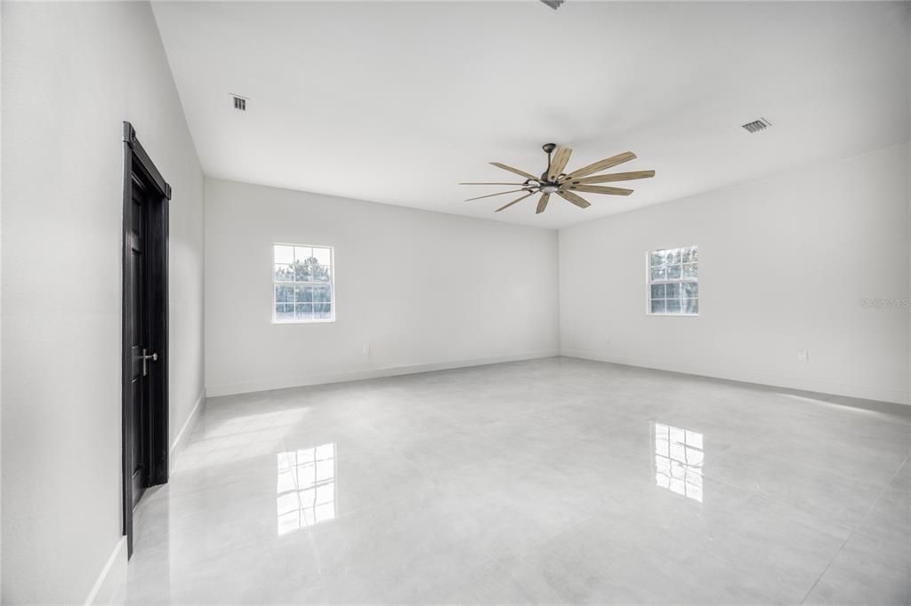 For Sale: $790,000 (4 beds, 3 baths, 5160 Square Feet)