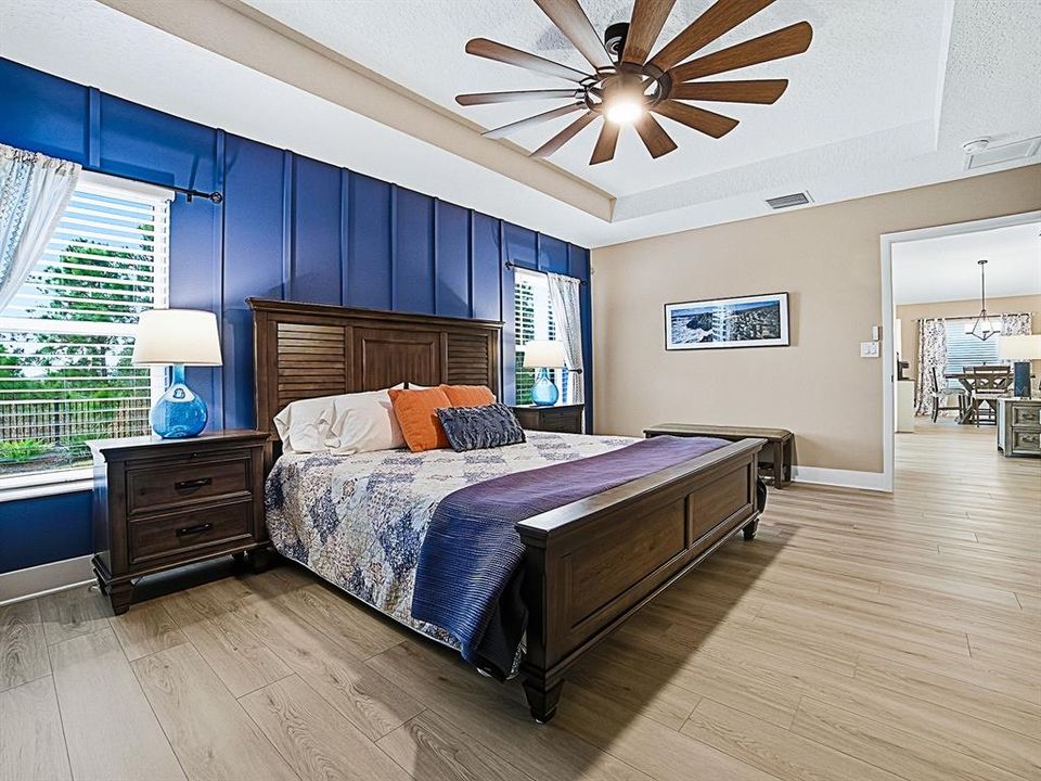 For Sale: $780,000 (3 beds, 2 baths, 1953 Square Feet)