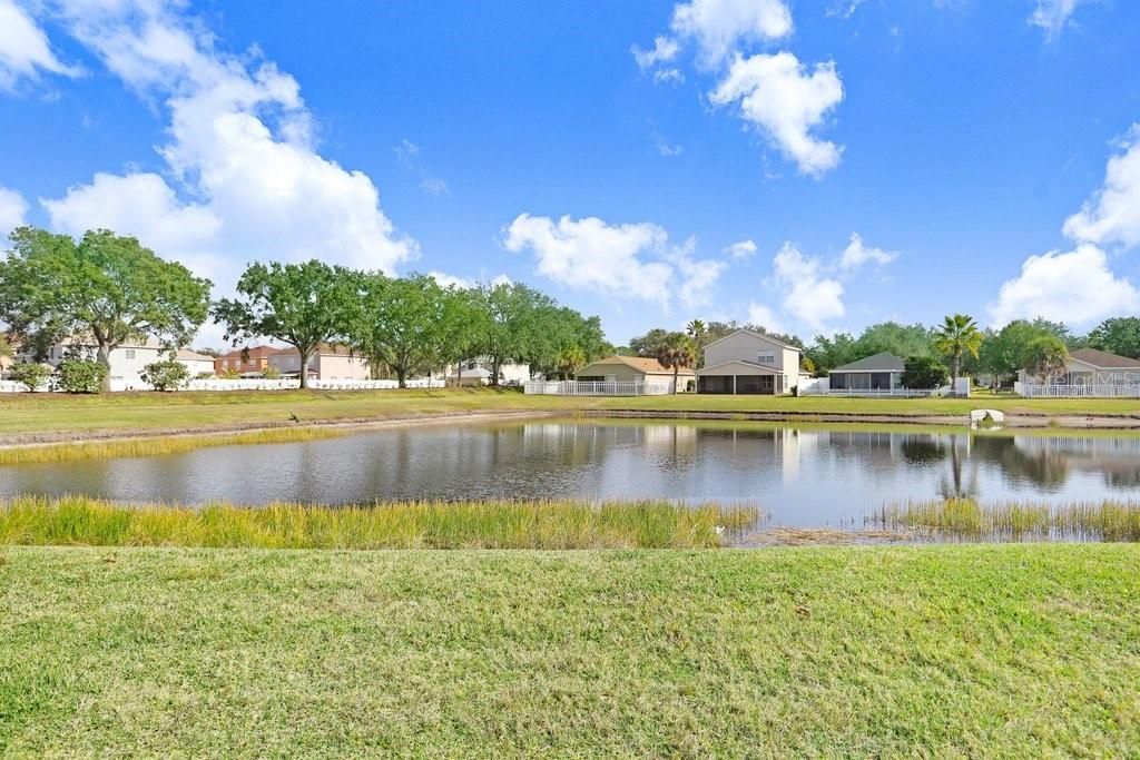 Active With Contract: $259,999 (2 beds, 2 baths, 1334 Square Feet)