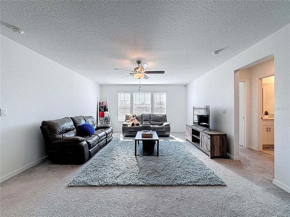 Active With Contract: $479,900 (5 beds, 3 baths, 3346 Square Feet)