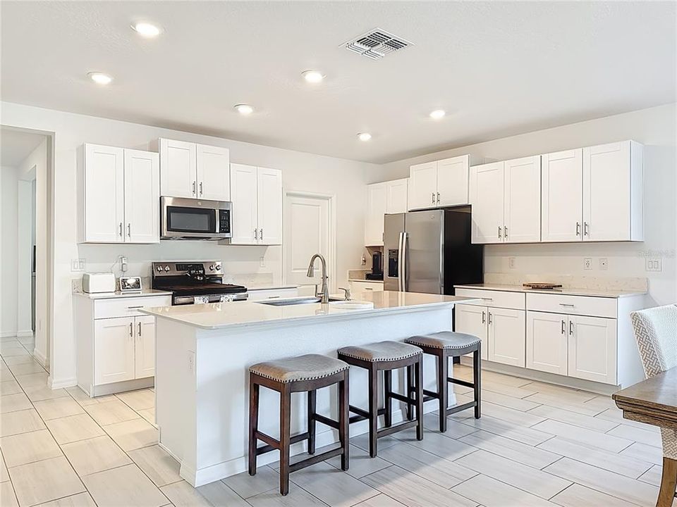 Active With Contract: $479,900 (5 beds, 3 baths, 3346 Square Feet)