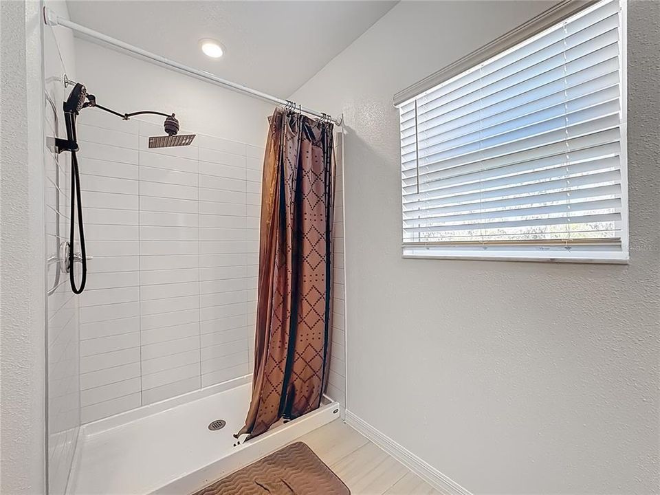 Active With Contract: $479,900 (5 beds, 3 baths, 3346 Square Feet)
