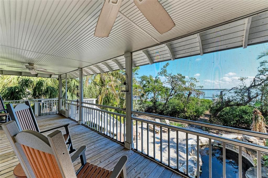 For Sale: $2,175,000 (3 beds, 2 baths, 1248 Square Feet)
