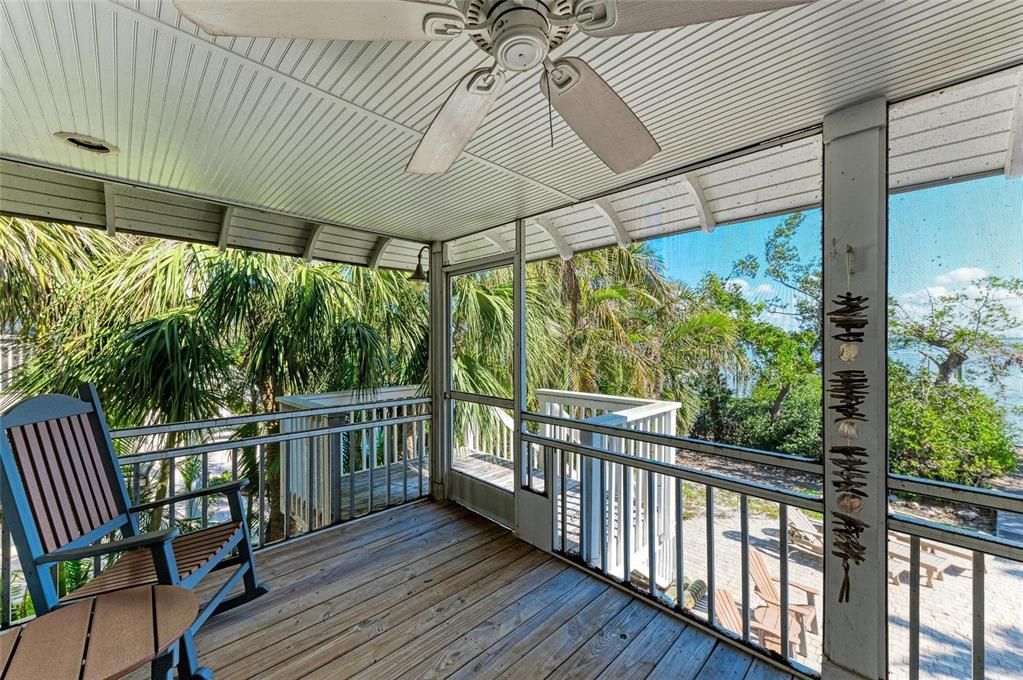 For Sale: $2,175,000 (3 beds, 2 baths, 1248 Square Feet)