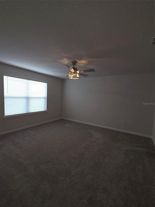 For Rent: $2,450 (3 beds, 2 baths, 1734 Square Feet)