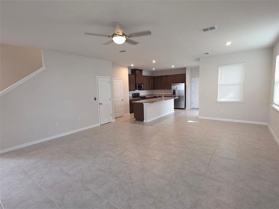 For Rent: $2,450 (3 beds, 2 baths, 1734 Square Feet)