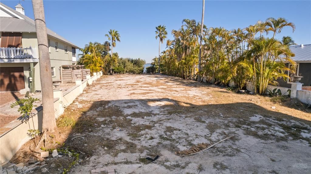 For Sale: $2,200,000 (0.21 acres)