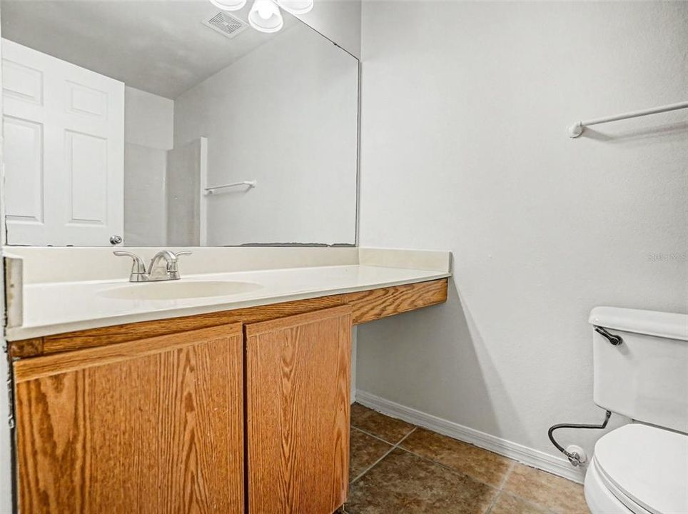 Active With Contract: $334,900 (3 beds, 2 baths, 1464 Square Feet)