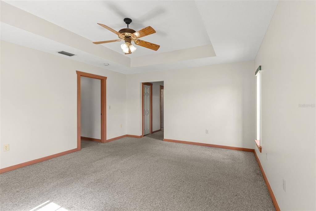 For Sale: $994,900 (3 beds, 2 baths, 1912 Square Feet)