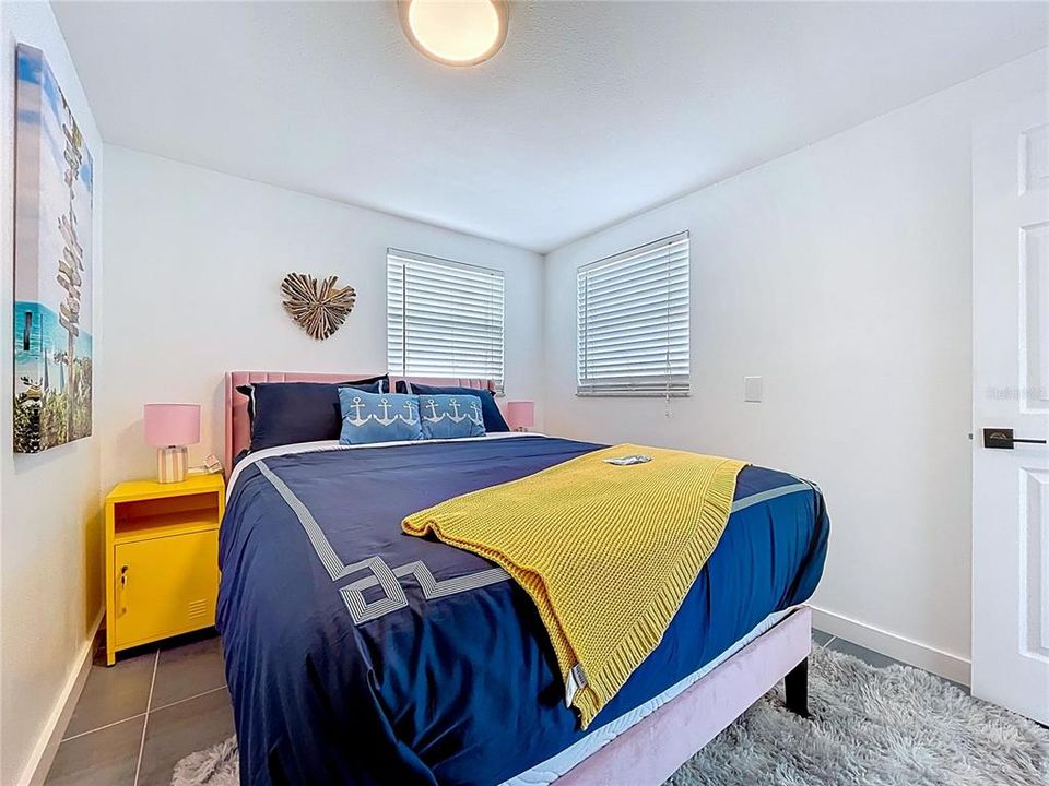 For Rent: $3,000 (2 beds, 2 baths, 735 Square Feet)