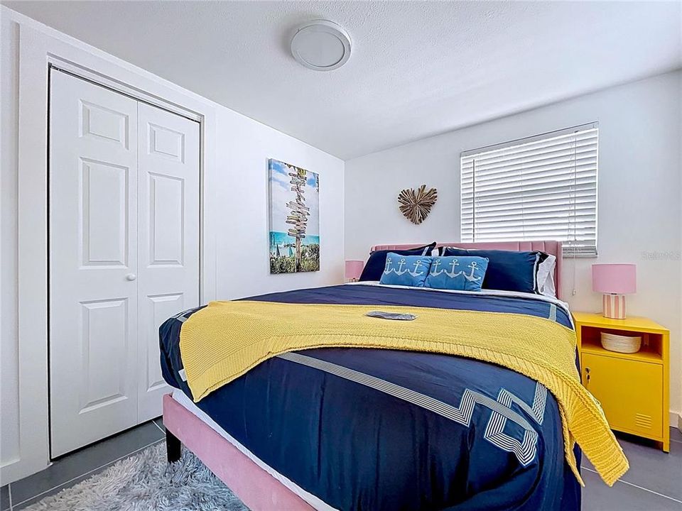 For Rent: $3,000 (2 beds, 2 baths, 735 Square Feet)