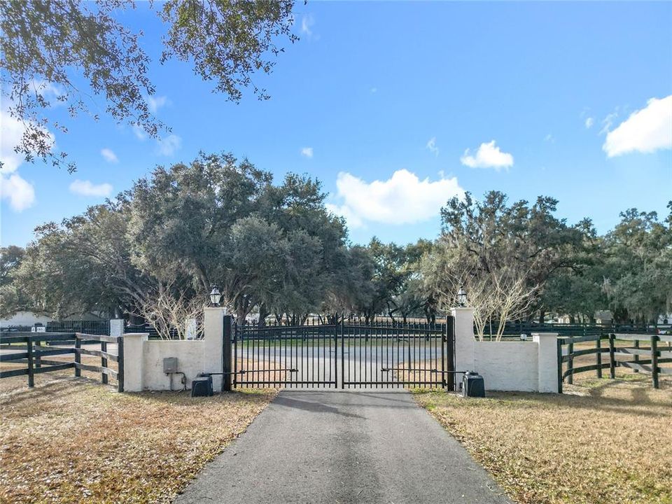 待售: $1,475,000 (5 贝兹, 2 浴室, 1400 平方英尺)