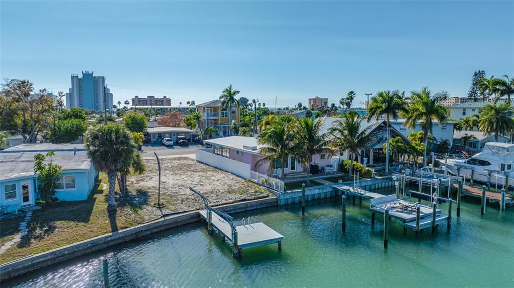 待售: $650,000 (0.10 acres)