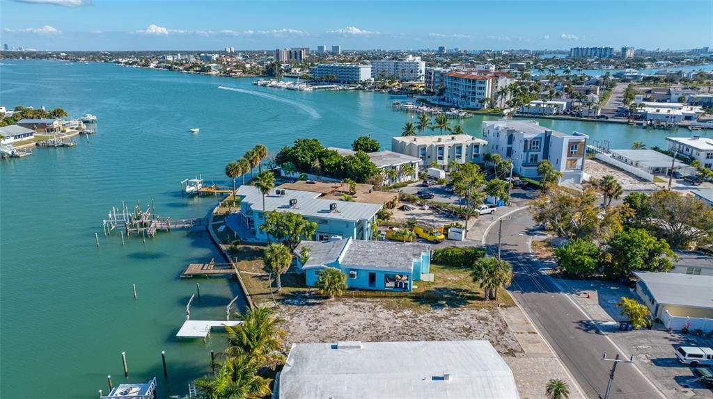 待售: $650,000 (0.10 acres)